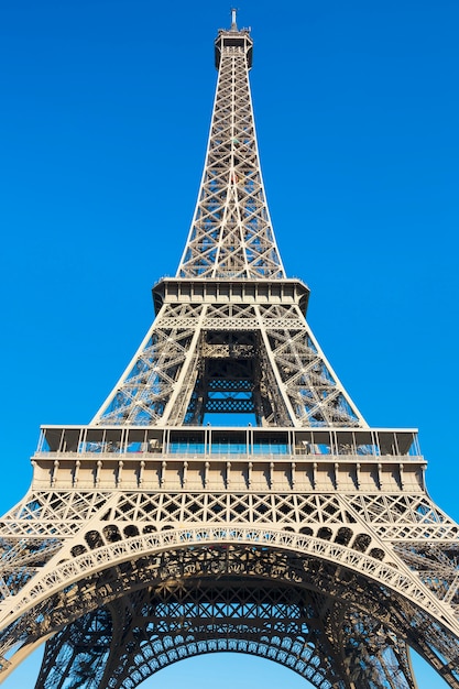 Berühmter Eiffelturm - Paris