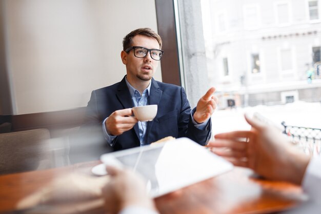 Besprechung von Männern