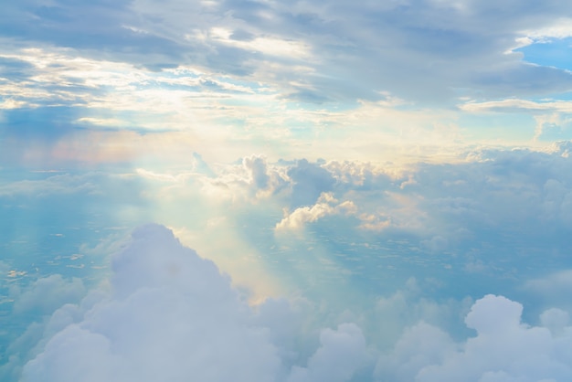 Bewölkte Landschaft Cumulus Dunst szenisch