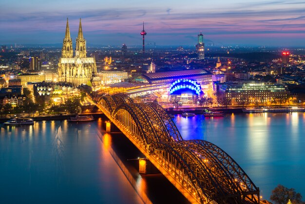 Bilder Cologne Skyline Gratis Vektoren Fotos Und Psds