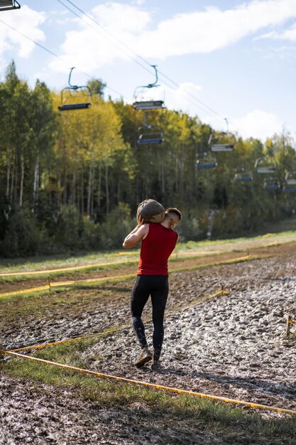 Bison Race - Hindernislauf, Sportwettbewerb, Weißrussland, Mai 2019