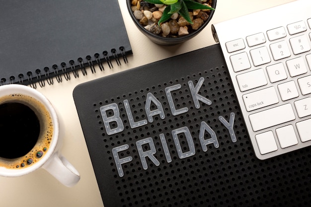 Kostenloses Foto black friday elemente arrangement