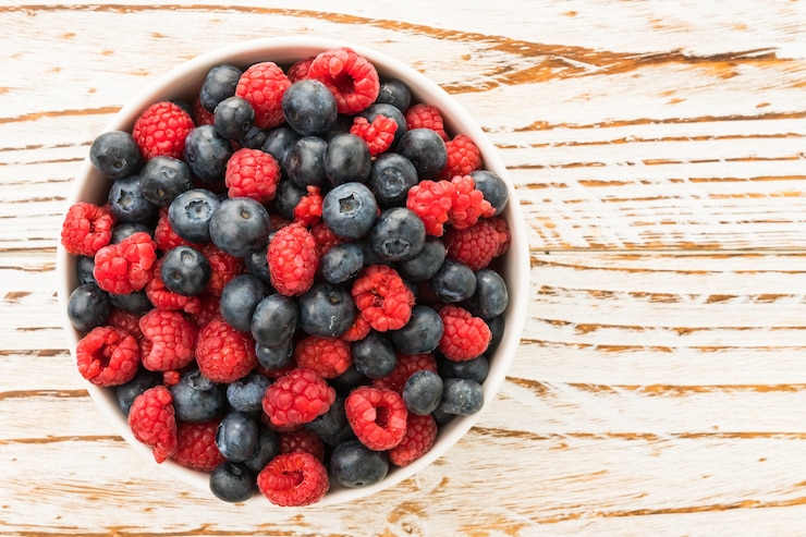 Kostenlose Foto blaubeeren und himbeeren