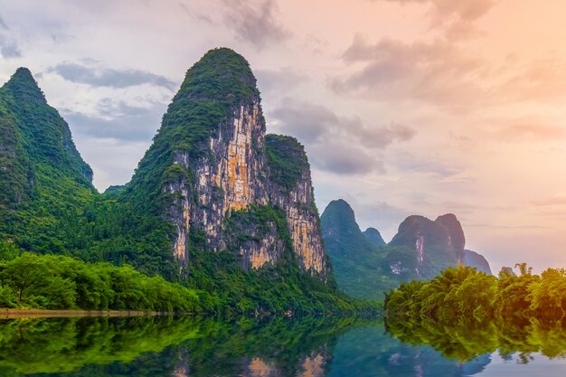 Blaue ländliche Landschaft neun Natur Bambus