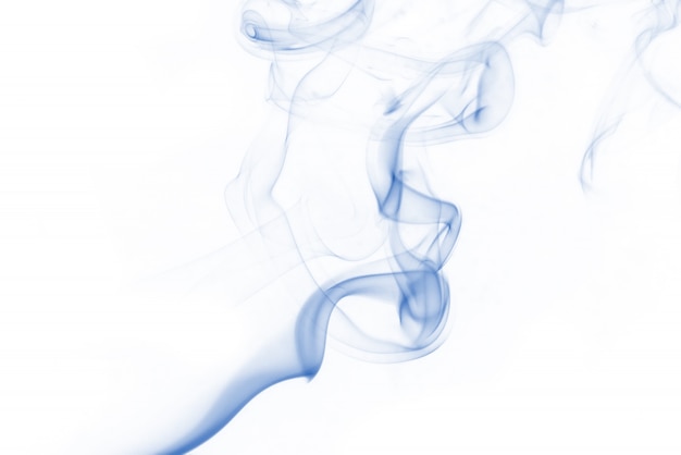 Blaue rauch sammlung auf weißem hintergrund
