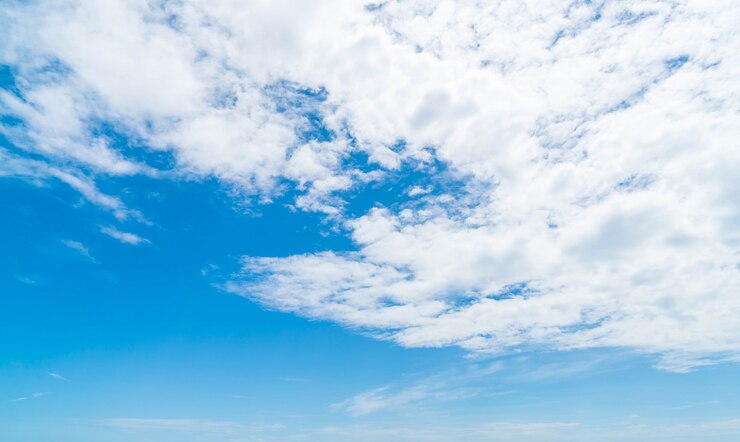 Kostenlose Foto blauer himmel hintergrund mit wolken