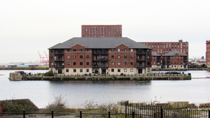Kostenlose Foto blick auf das royal albert dock in liverpool vereinigtes königreich