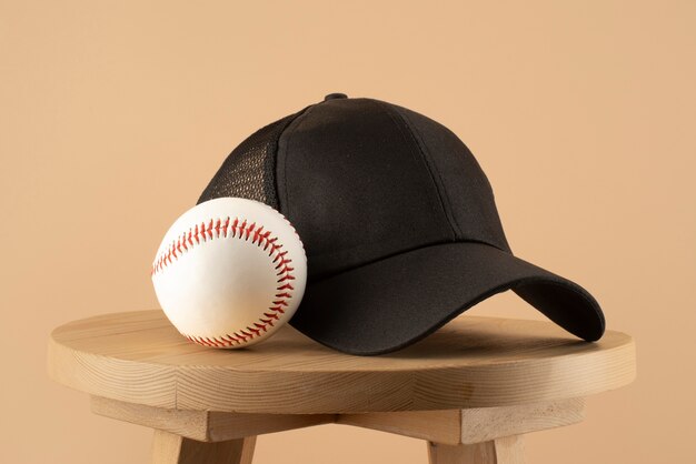 Blick auf den Fernlastfahrerhut mit Baseball