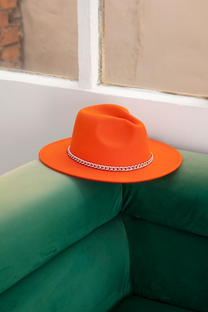 Blick auf den stilvollen Fedora-Hut