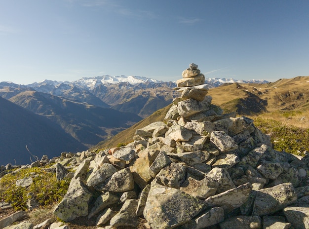 Blick auf die höchsten Berge der Pyrenäen.