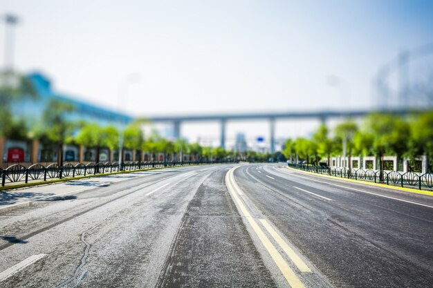 Blick auf die Innenstadt Raleigh, Nord-Carolina von der Straße Ebene, hdr Bild