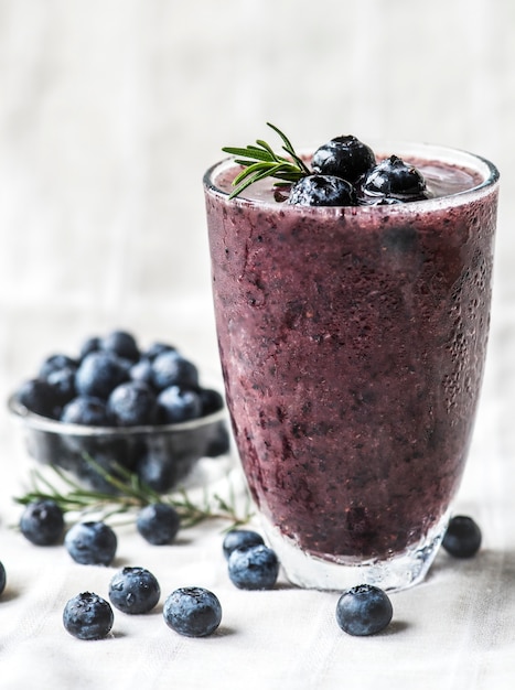 Kostenloses Foto blueberry smoothie nahaufnahme