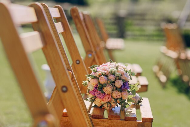 Blumenstrauß mit Unschärfe Hintergrund