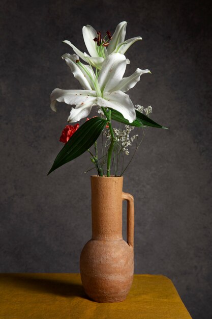 Blumenvase im barocken Stil