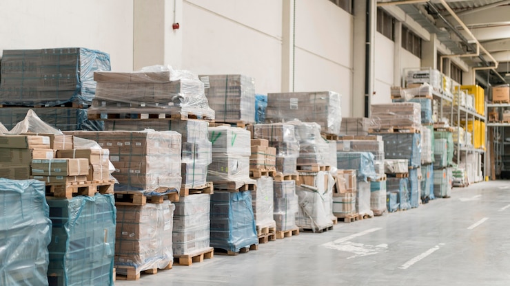 Kostenlose Foto boxenanordnung im logistikzentrum