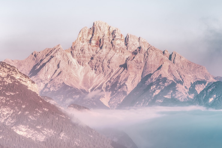 Kostenlose Foto braune berglandschaft