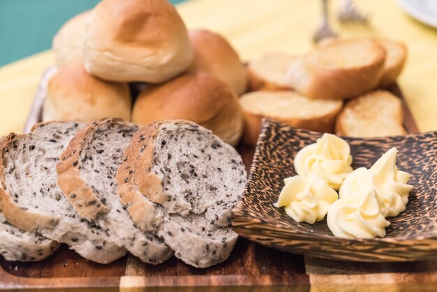 Brot auf dem Tisch