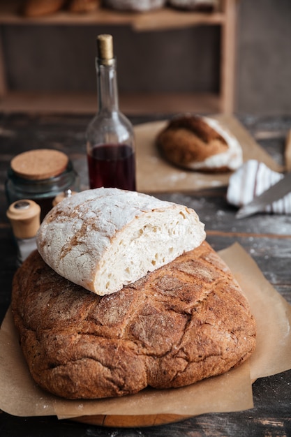 Brot auf dem Tisch