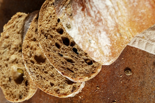 Brot auf einem Tuch