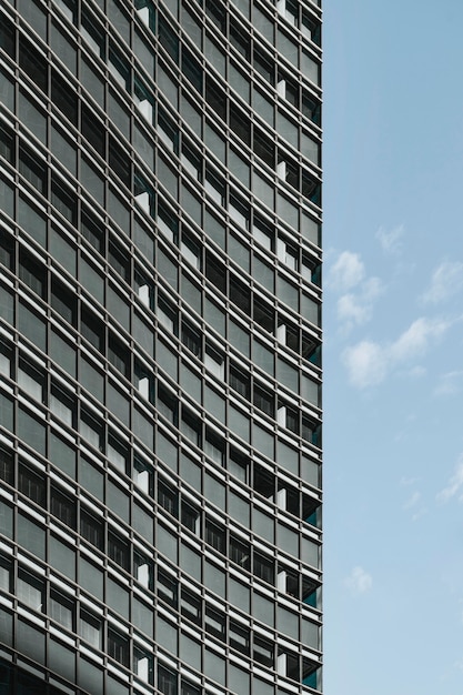 Bürowolkenkratzer mit Glasfassade