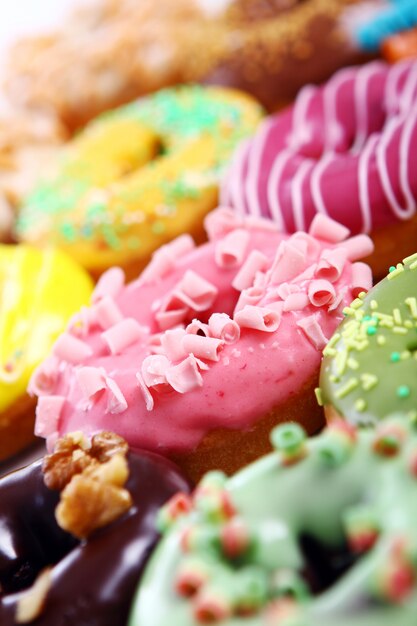 Bunte und leckere Donuts