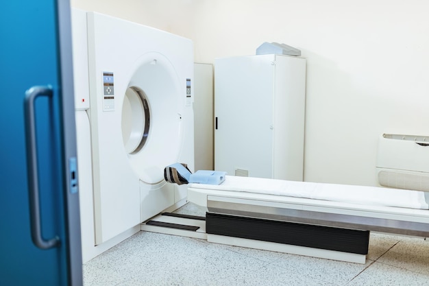 CAT-Scan-Maschine im Krankenhaus ohne Menschen