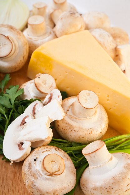 Champignon Pilz mit Käse