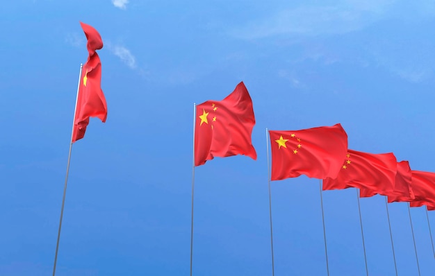 Chinesische Flagge am blauen Himmel