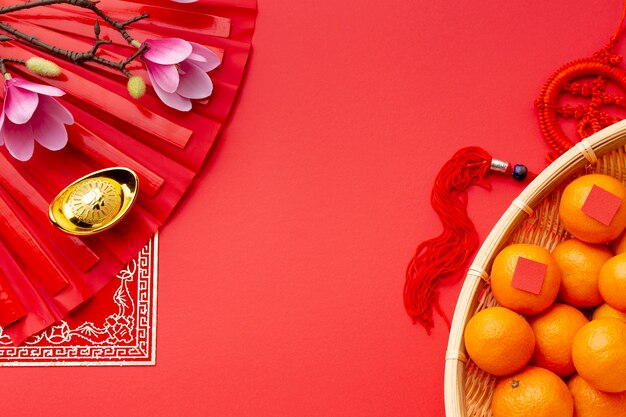 Chinesisches neues Jahr der Draufsicht der Tangerinen und der Magnolie