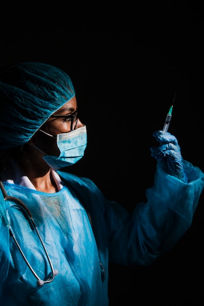 Chirurg im Operationssaal