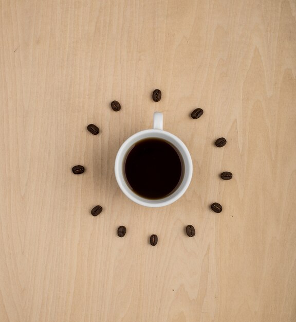 Clock aus Kaffeebohnen