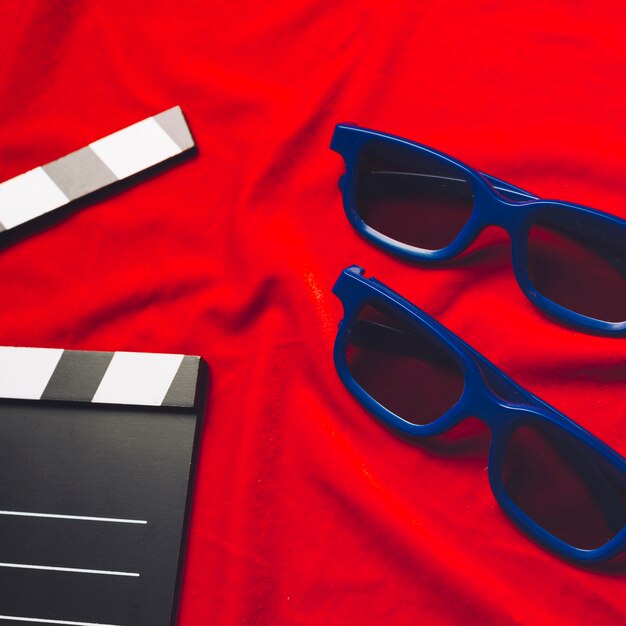 Close-up 3D-Brille und Filmklappe