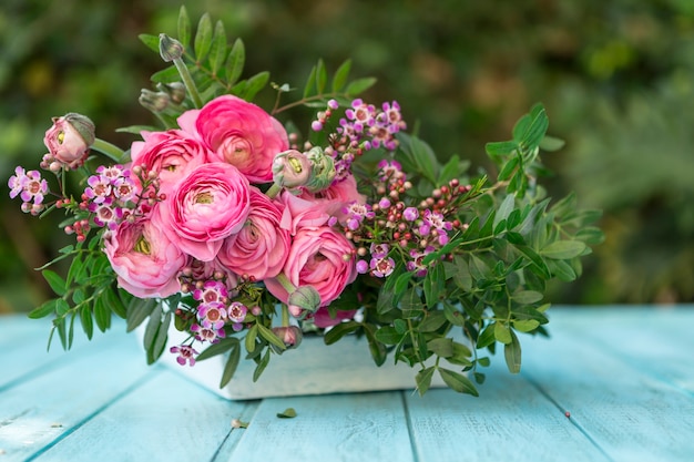 Close-up der hübschen Blumenschmuck