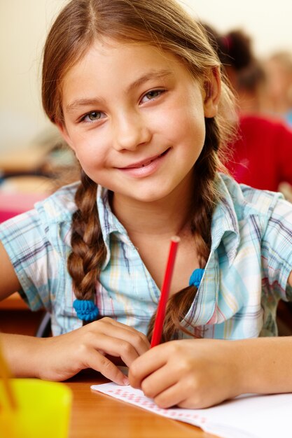 Close-up der Schüler im Primarbereich Zeichnung