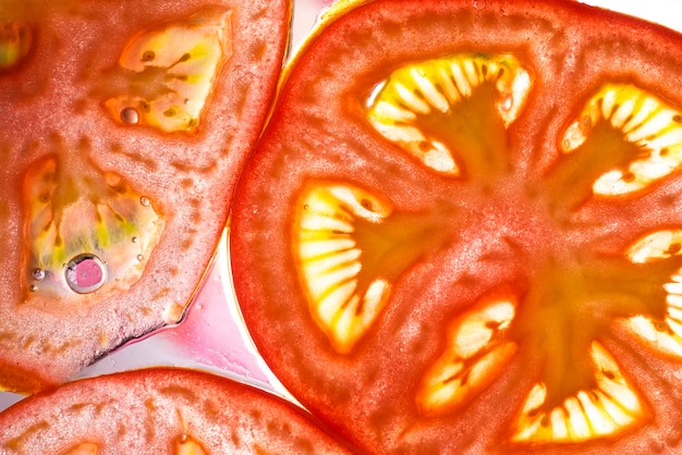 Kostenloses Foto close-up köstliche tomatenscheiben