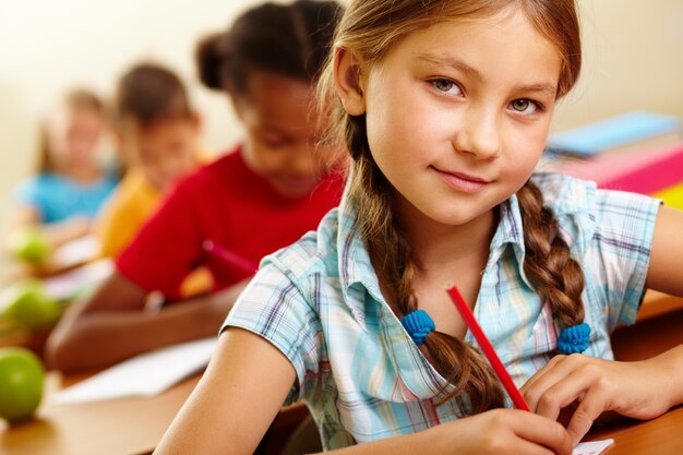 Close-up von schweren Schüler in der Schule