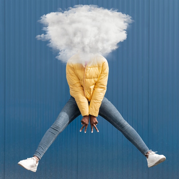 Collage mit wolkenförmigen Köpfen