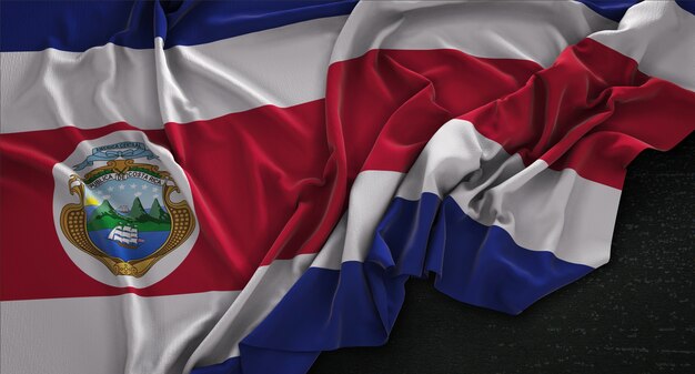 Costa Rica Fahne geknittert auf dunklem Hintergrund 3D Render