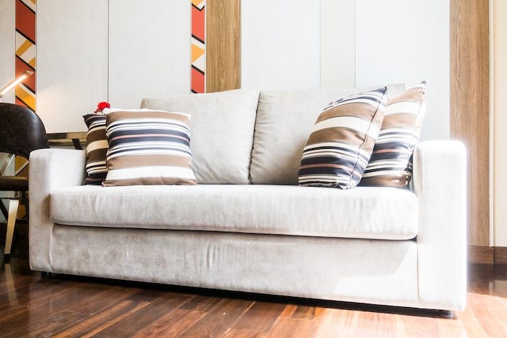 Kostenlose Foto couch mit kissen