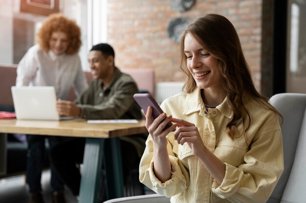 Coworking Menschen, die zusammenarbeiten