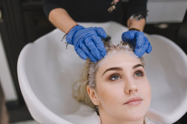 Crop Friseur Friseur Haare des Kunden