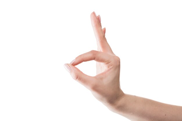 Crop Hand zeigt OK Geste