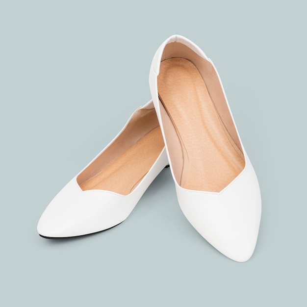Damen weiße Schuhe mit niedrigem Absatz