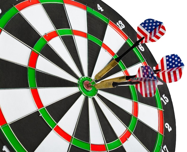 Kostenloses Foto dartscheibe mit darts