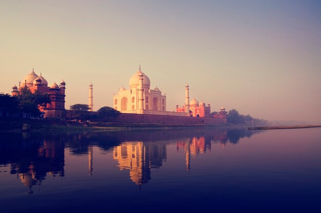 Das Taj Mahal in Agra Indien