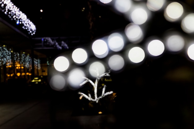 Dekoration des bokeh glühenden Lichtes an im Freien