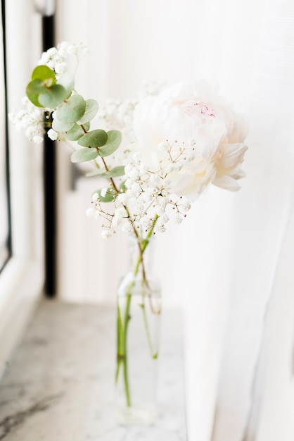 Dekorative Blumen in einer Vase