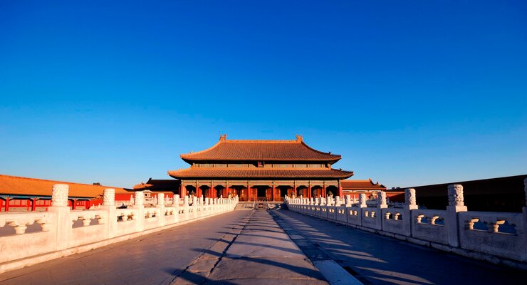 Kostenlose Foto die bezaubernde verbotene stadt in peking im frühen morgenlicht.