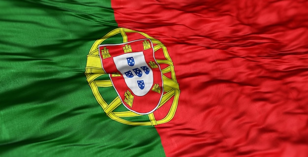 Die europaflagge des landes portugal ist gewellt