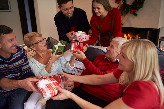 Die Zeit, ein Geschenk zu geben